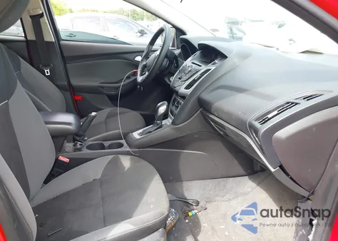 2013 Ford Focus Se z USA, uszkodzony, nr VIN 1FADP3K24DL338461